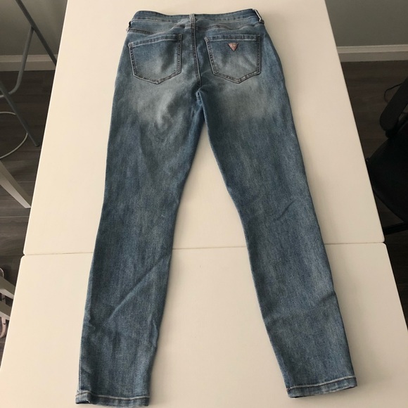 Guess jeans. Blue. US 26. - Picture 6 of 8